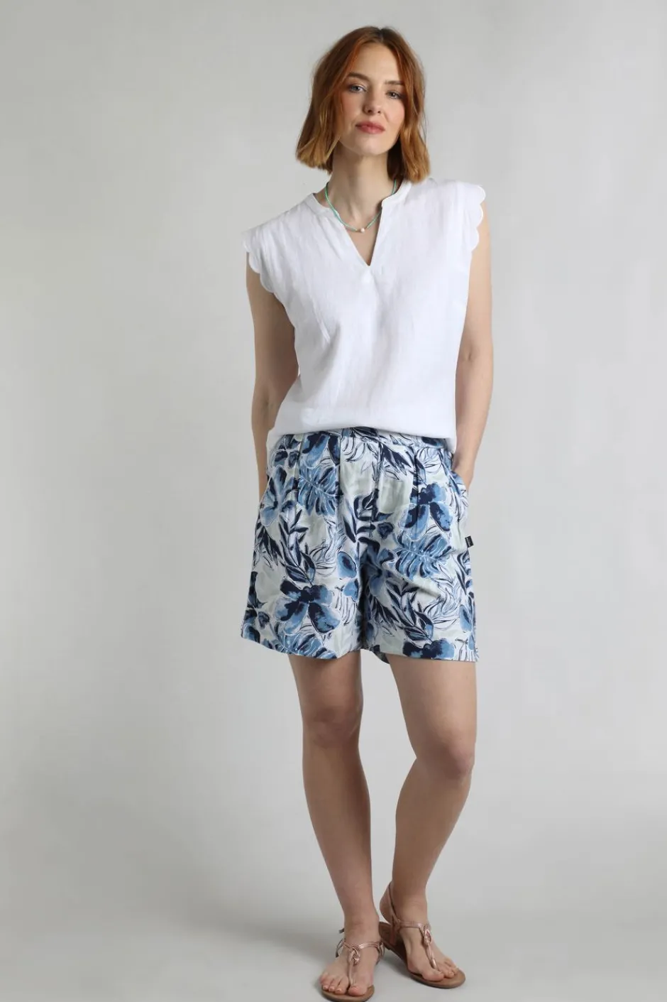 Weird Fish Shorts|Linen|Aloha Linen Rich Printed Shorts Estate blue