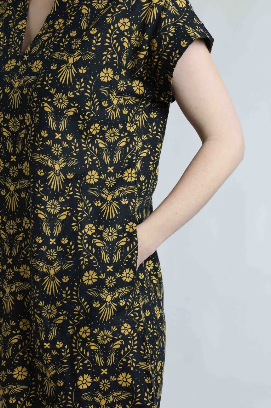 Weird Fish Dresses|Linen|Althea Linen Rich Printed Dress Ink