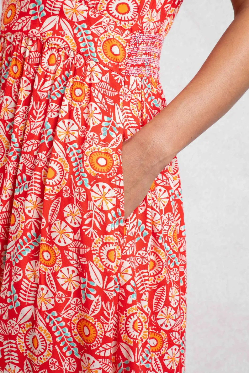 Weird Fish Dresses|Dilsha LivaEco™ Printed Viscose Midi Dress Tango Red