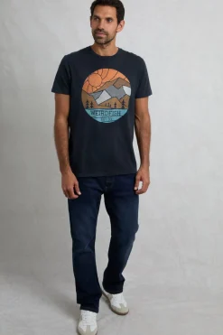 Weird Fish T-Shirts|Foothills Organic Cotton Front Print T-Shirt Navy