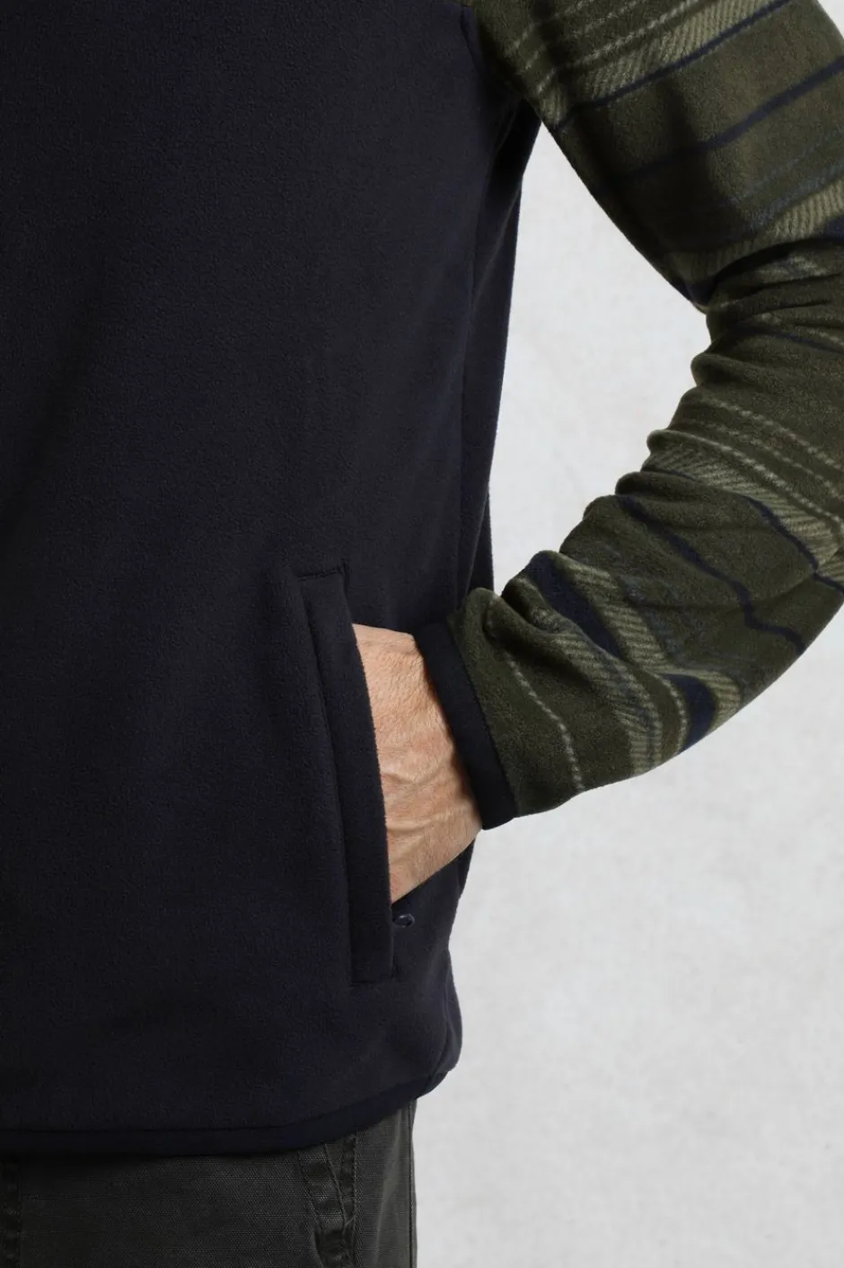 Weird Fish Fleece|Gilbert 1/4 Zip Striped Microfleece Fir Green