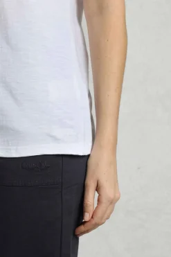 Weird Fish Tunics|Tops & T-Shirts|Kaya Organic Cotton Outfitter T-Shirt White