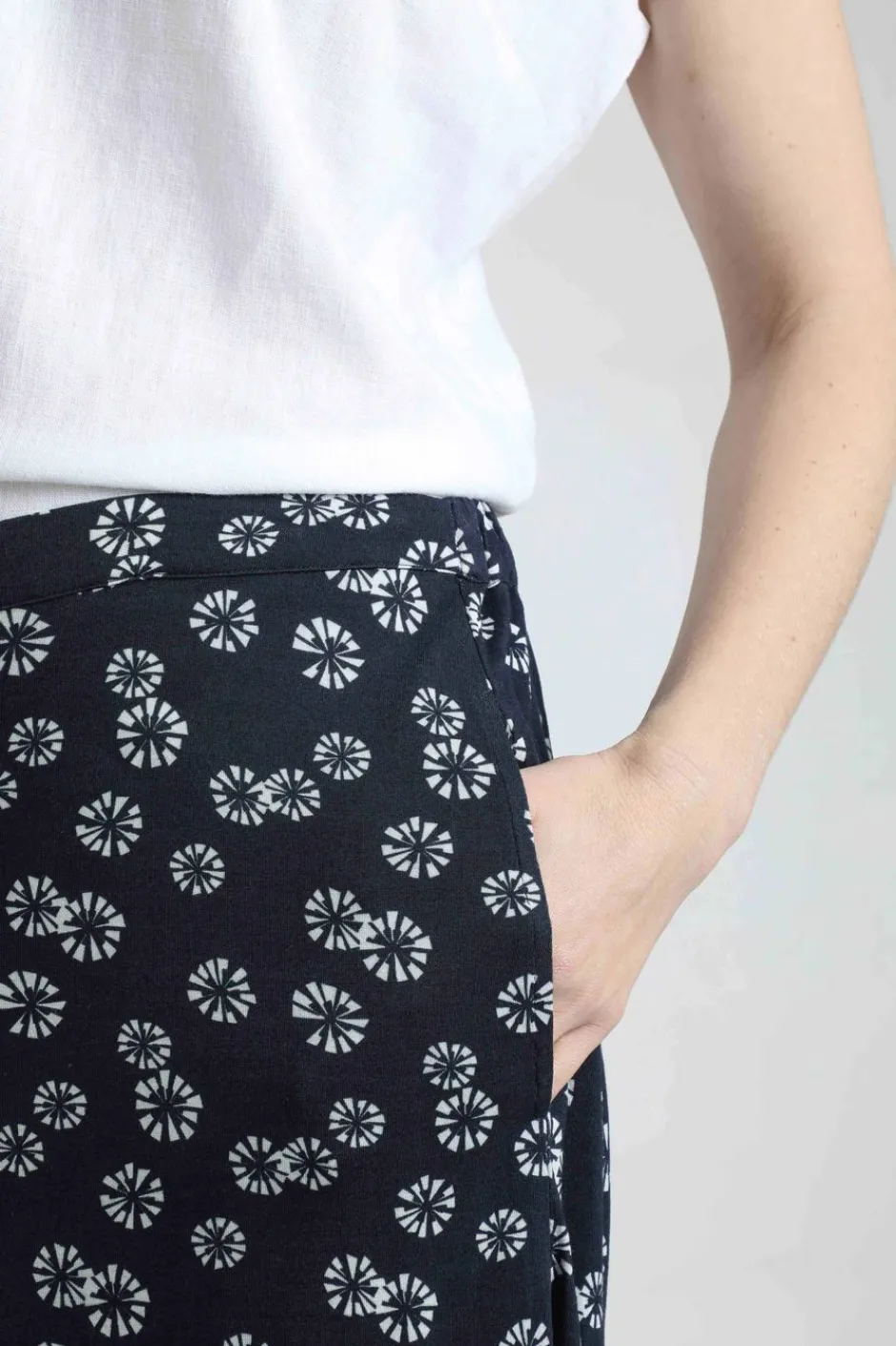 Weird Fish Skirts|Medivet Printed Jersey Maxi Skirt Navy Blue