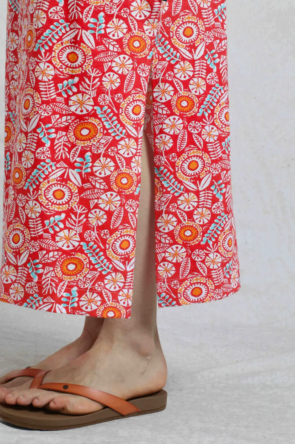 Weird Fish Dresses|Mirren Organic Cotton Printed Maxi Dress Tango Red