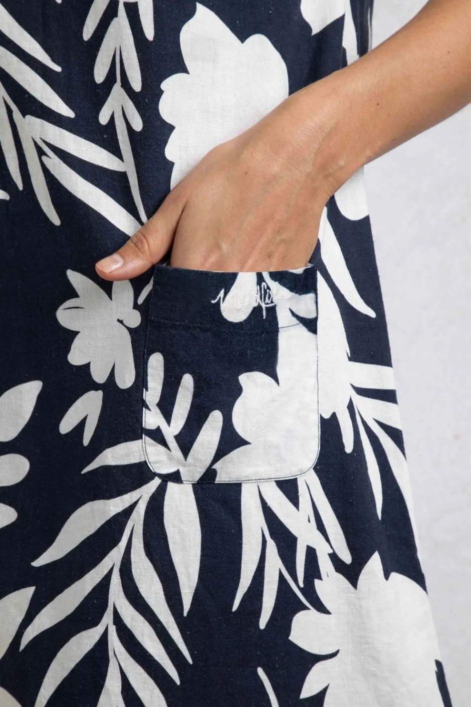 Weird Fish Dresses|Linen|Orlando Linen Rich Pocket Dress Nightshade
