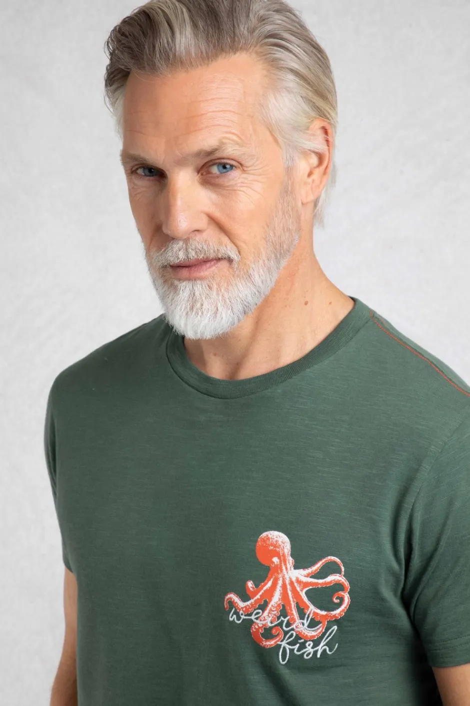 Weird Fish T-Shirts|Porter Organic Cotton Chest Print T-Shirt Army Green