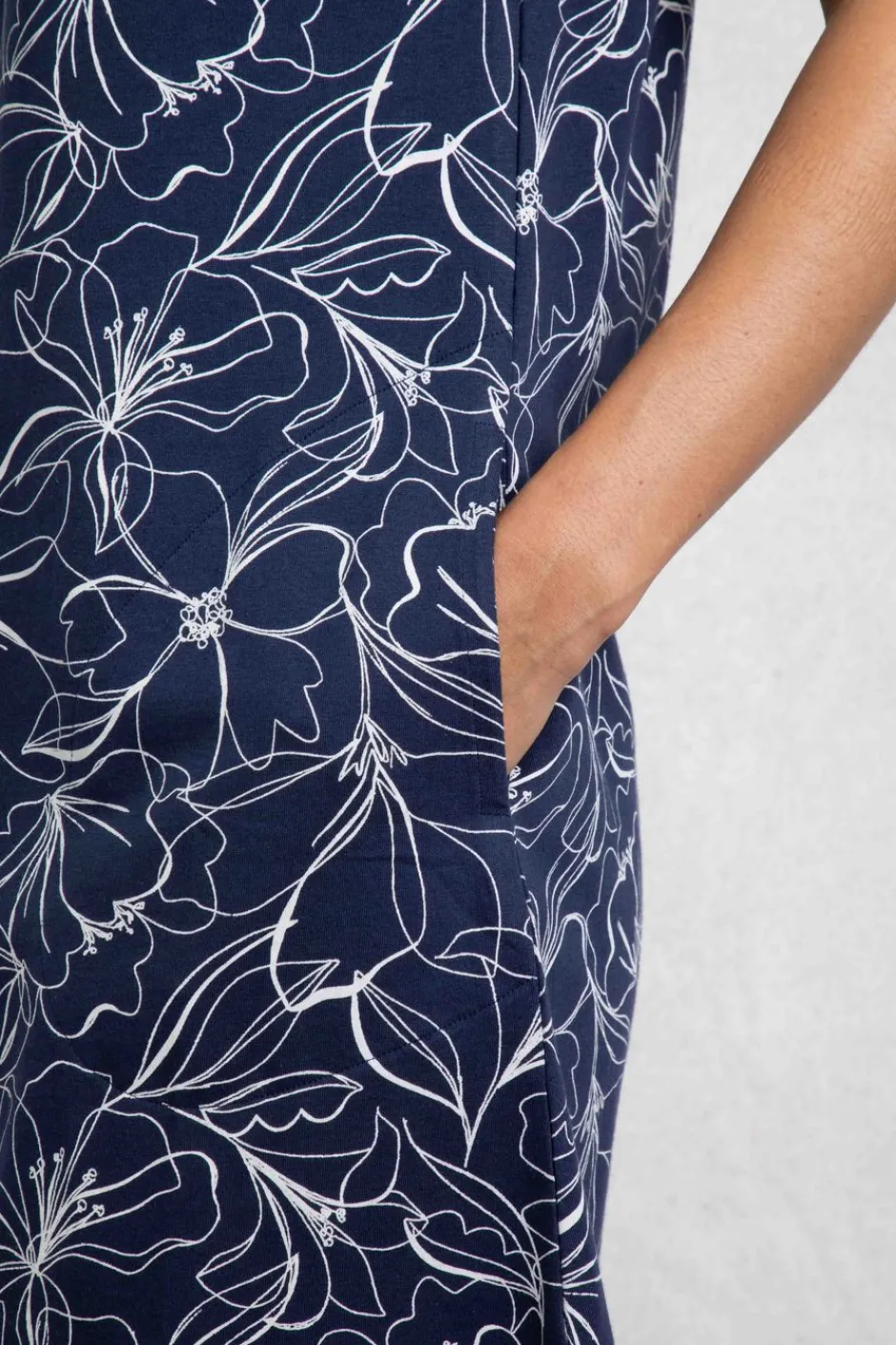 Weird Fish Dresses|Suffolks Organic Cotton Printed Jersey Dress Dark Navy